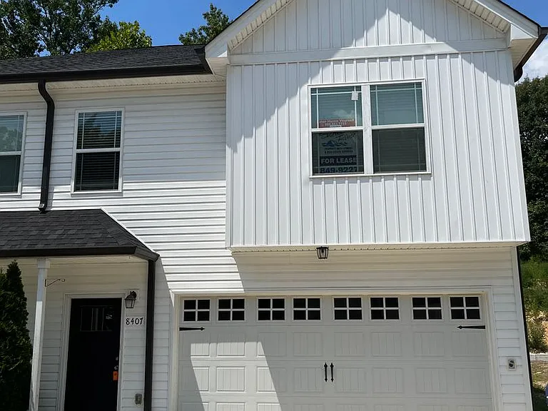8407 Brookmoor Ln — Photo 1