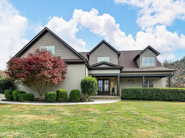 111 Aqua Dr, Mooresville, NC 28117