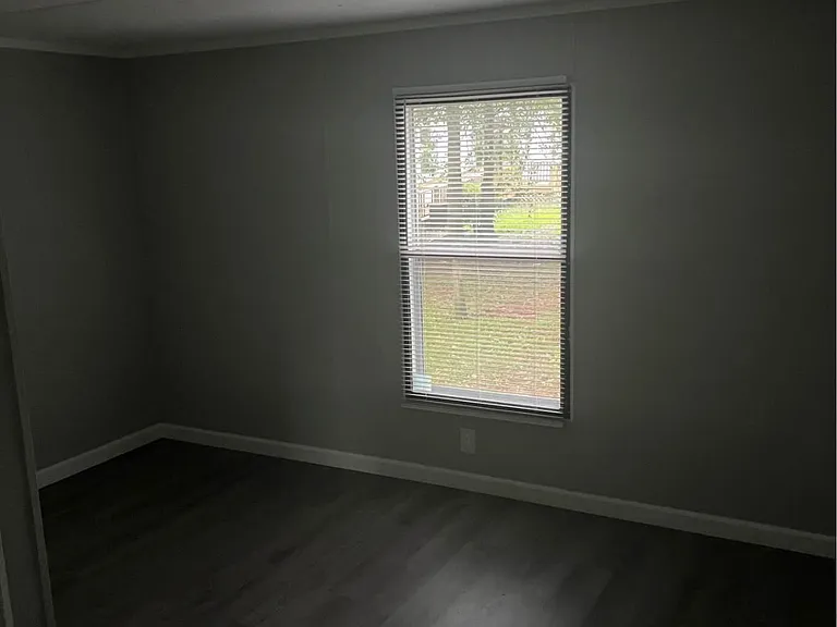 Cottonwood Ln — Photo 2