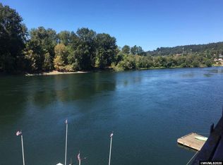 1759 Riverhaven Dr S, Salem, OR 97302