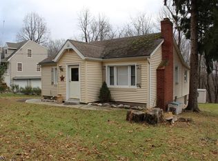 1030 Stillwater Rd, Newton, NJ 07860