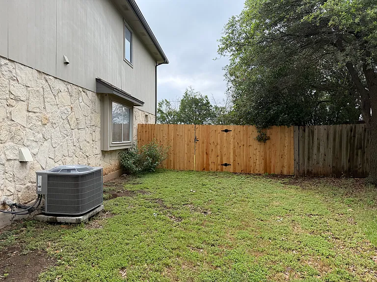 1421 Mojave Bnd — Photo 14