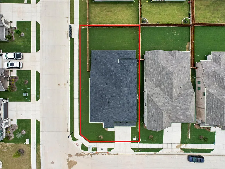 701 Summerberry Dr — Photo 33