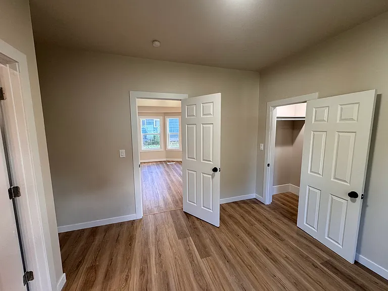 321 W Summa St — Photo 22