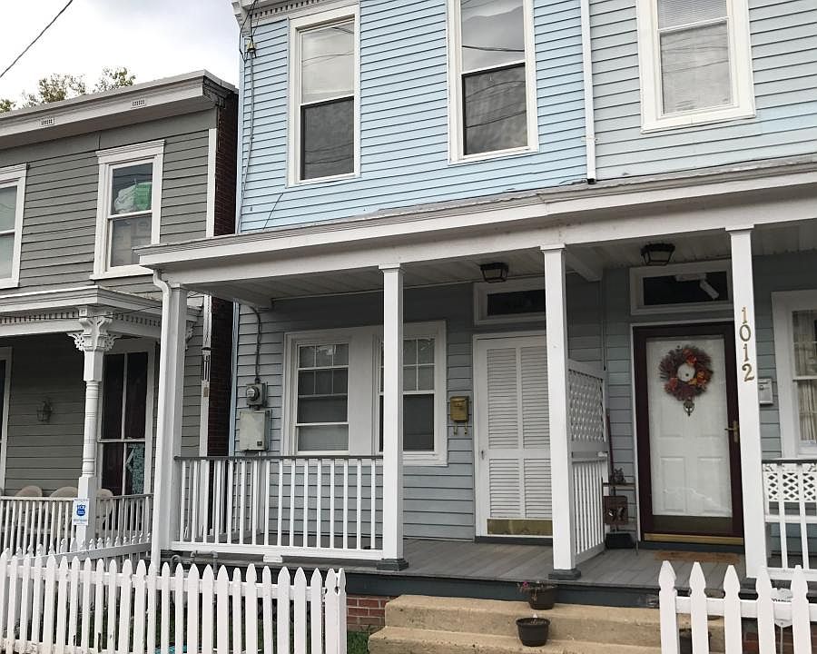 1st image of 1012 W Clay St #05