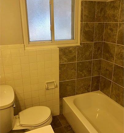 3rd image of 701 E 25th St