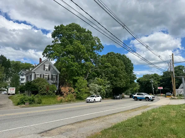 21 Broad St, Merrimac, MA 01860