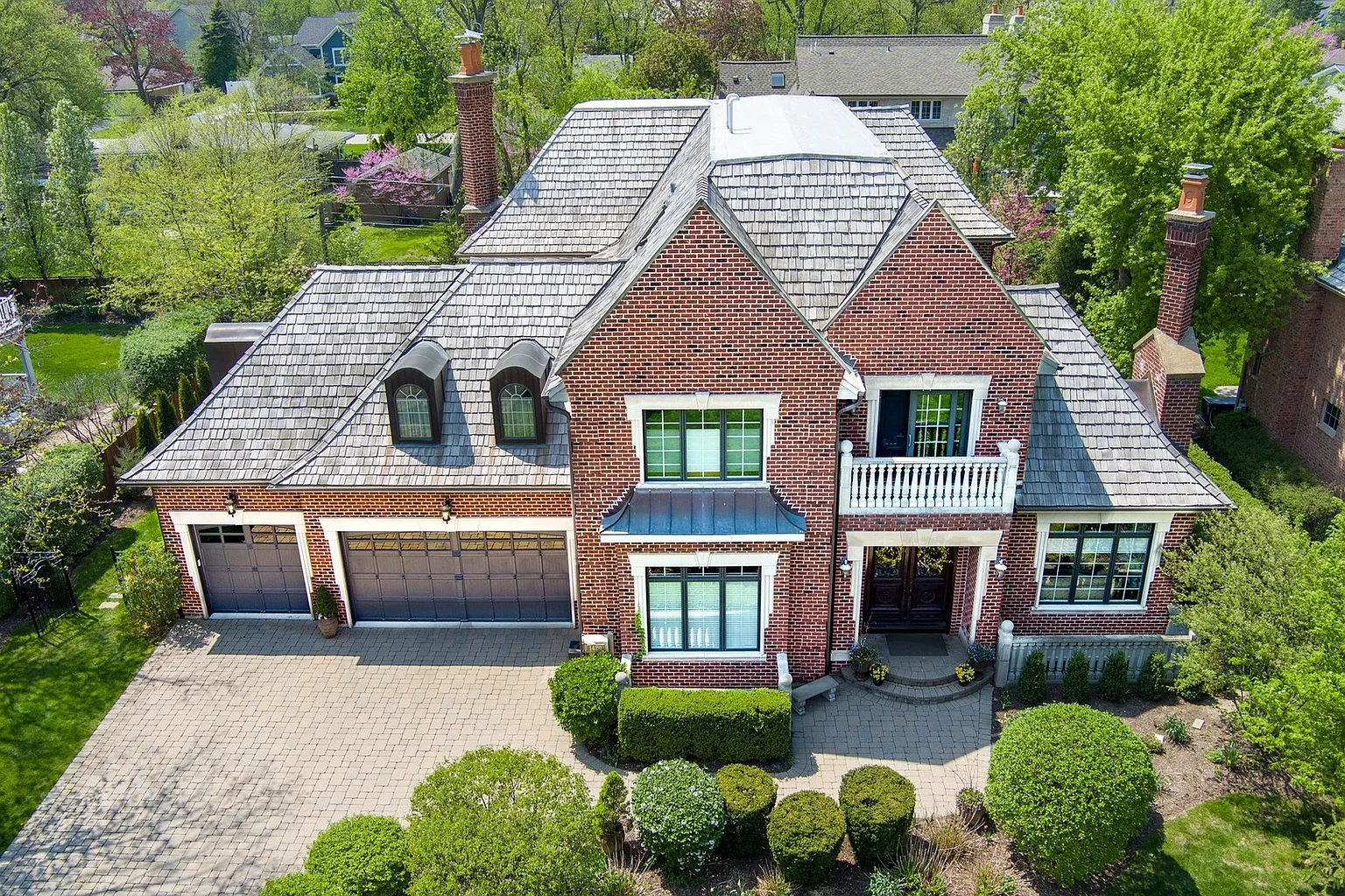 1420 Brandon Rd photo 1