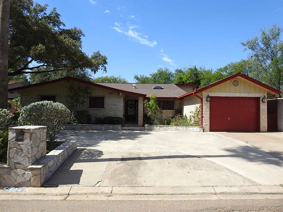 1st image of 1504 N Texas Ave