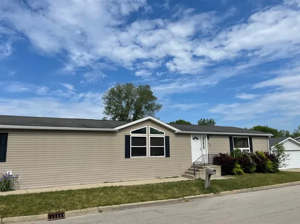 608 Valene Dr Lot 224, Park City, IL 60085