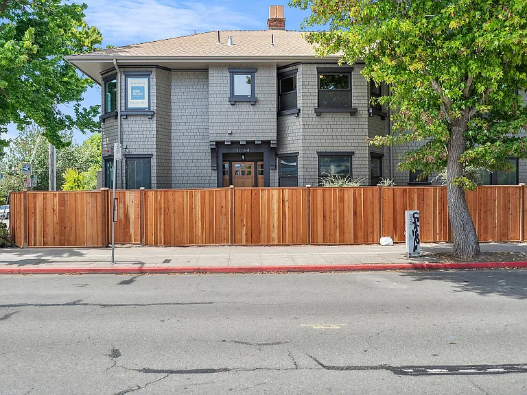 3044 Martin Luther King Jr Way — Photo 3
