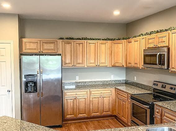 1st image of 406 Arbor Lake Dr #406