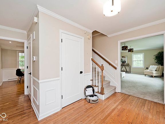 5th image of 6536 Wyman Ct