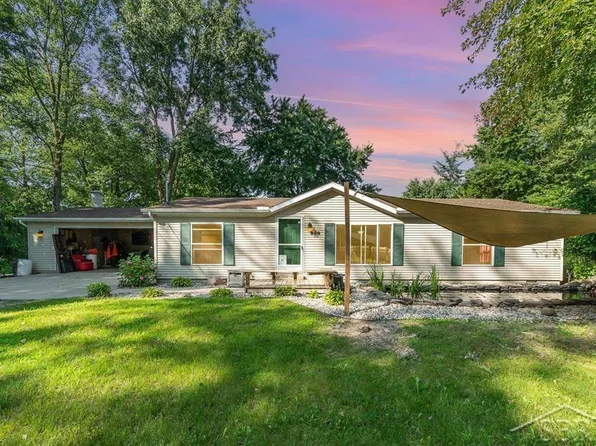 939 S Dearing Rd, Midland, MI 48640
