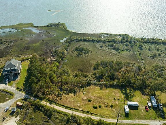 5th image of 123 Bird Shoal Lane
