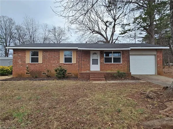 515 3rd St E, Salisbury, NC 28144