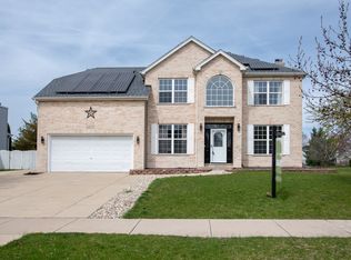 2177 Meadowview Ln, Yorkville, IL 60560