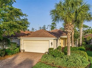 10082 Oakhurst Way, Fort Myers, FL 33913