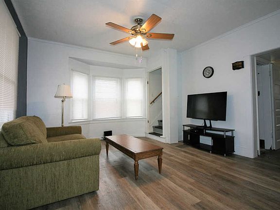4th image of 4714 N Whitehouse St