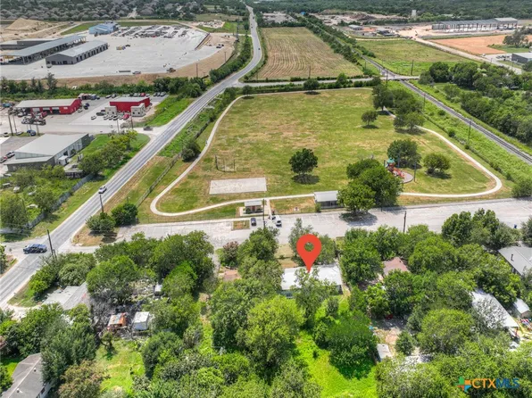 440 Rusch Ln, New Braunfels, TX 78132