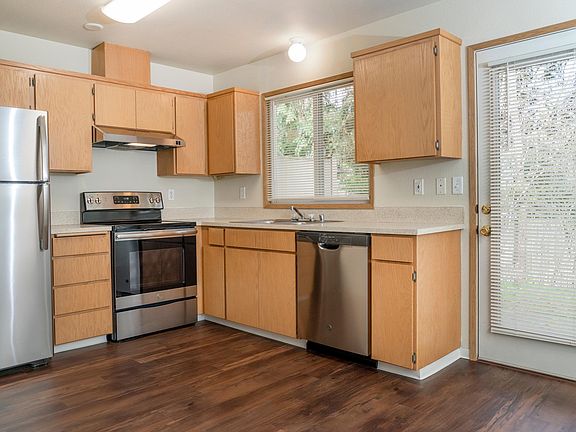 3rd image of 9507 160th Street Ct E