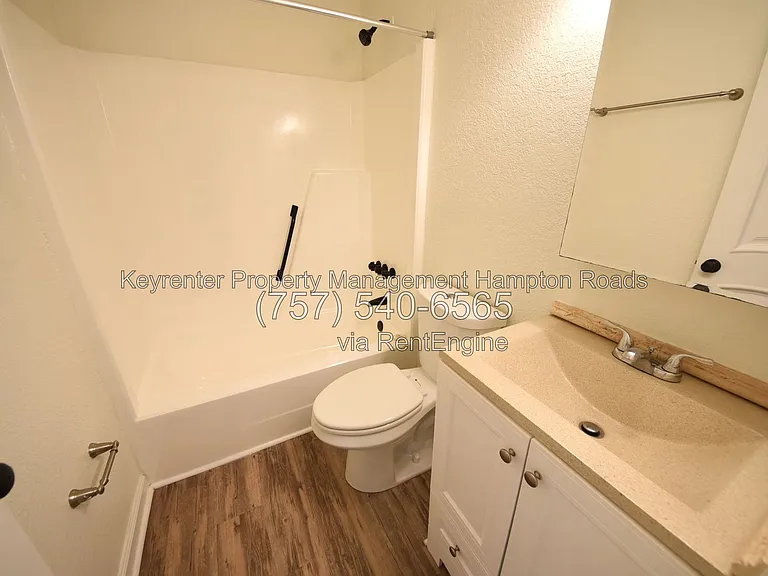 9716 7th Bay St #301 — Photo 10