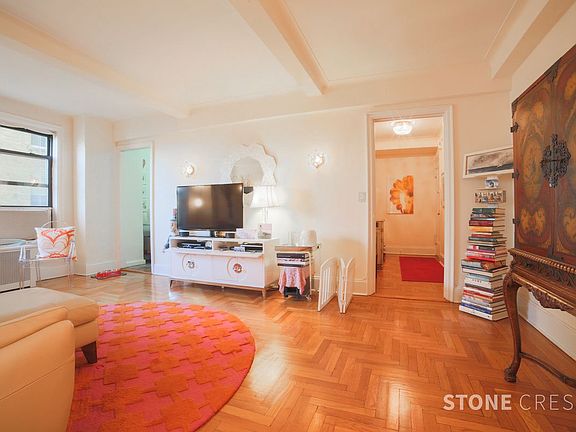 2nd image of 900 W End Ave APT 14H
