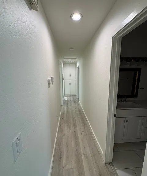 333 Greentree Rd — Photo 10