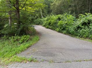 Sally Burr Rd, Litchfield, CT 06759