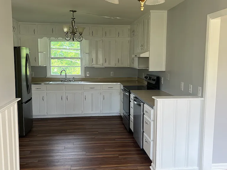 412 American Rd — Photo 9