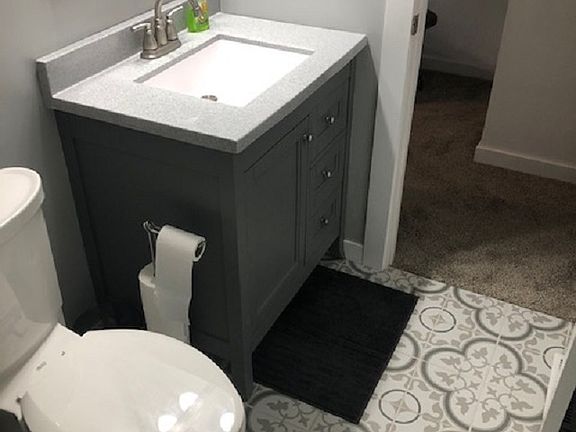 4th image of 2312 S Burberry Ln