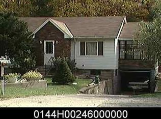1381 Scrubgrass Rd, Carnegie, PA 15106