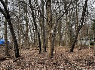 1221 Apple Valley Dr, Howard, OH 43028