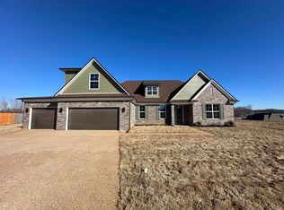 52 N Bigham Cv, Munford, TN 38058