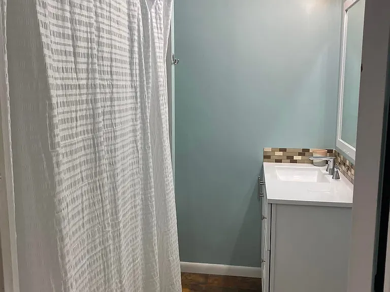 57082 Guernsey Ave — Photo 11