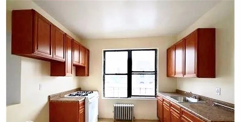 Rented by Real Broker NY LLC | media 16