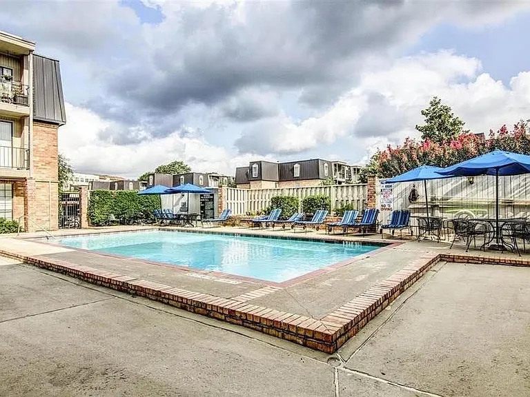 2475 Underwood St #190 — Photo 35