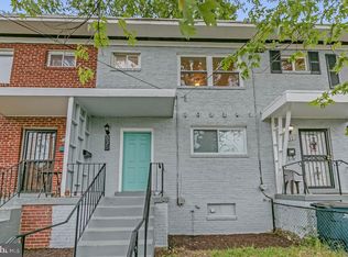 635 Hampton Dr, Oxon Hill, MD 20745