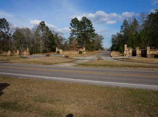 Shadow Creek Dr, Mobile, AL 36695