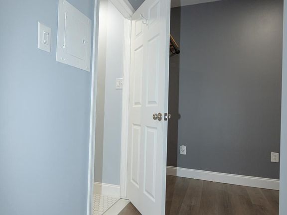 5th image of 2910 S 18th St Ste C