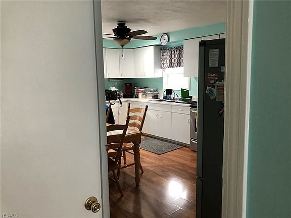 5th image of 340 E 330th St