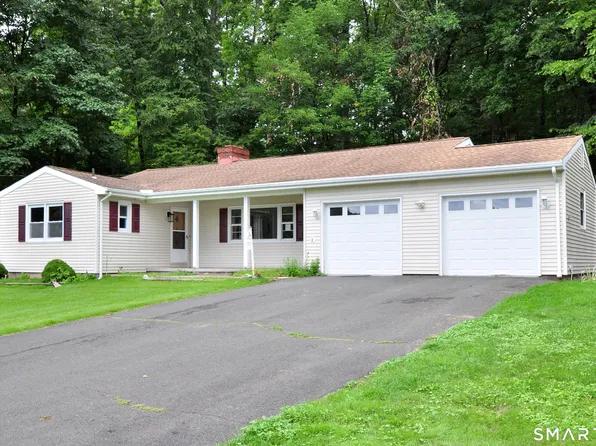 84 Holcomb St, East Granby, CT 06026