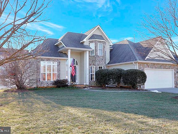 4th image of 2710 Windwood Dr