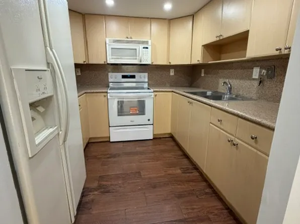 8820 SW 123rd Ct APT 103, Miami, FL 33186