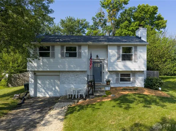 3201 Charlotte Mill Dr, Moraine, OH 45439