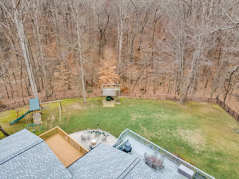 1126 Trailwood Dr — Photo 101