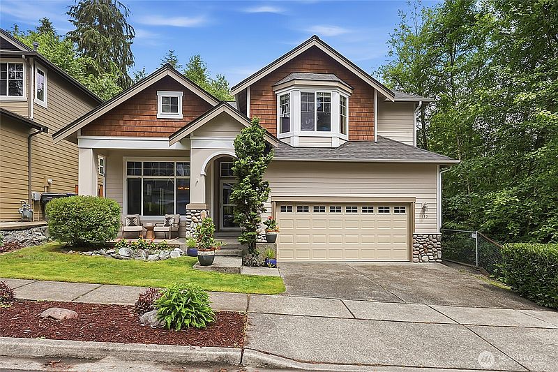 2nd image of 115 170th Street SE