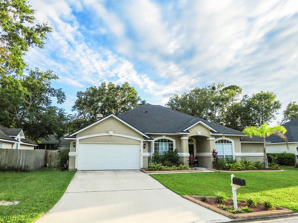 1st image of 828 Cloudberry Branch Way