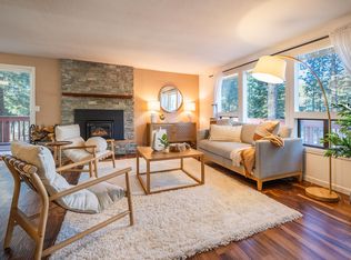 16879 Elsinore Rd, Bend, OR 97707