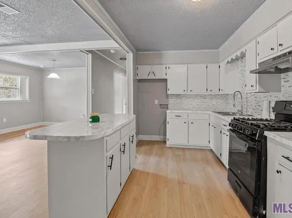 2245 Plantation Dr, Baton Rouge, LA 70807